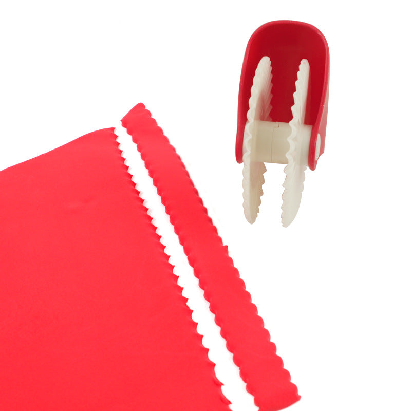 Manual Pasta Cutting Wheel – Ravioli & Pastry Cutter