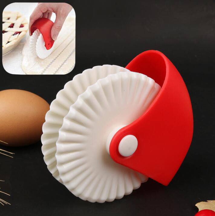 Manual Pasta Cutting Wheel – Ravioli & Pastry Cutter