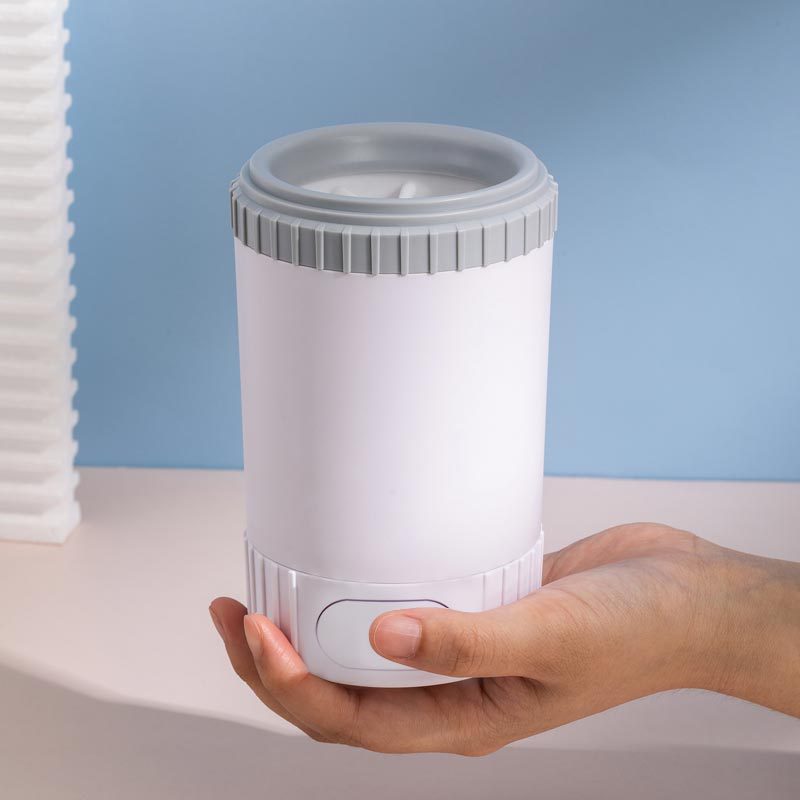 Silicone Paw Cleaner for Dogs & Cats – Soft Cleaning Cup