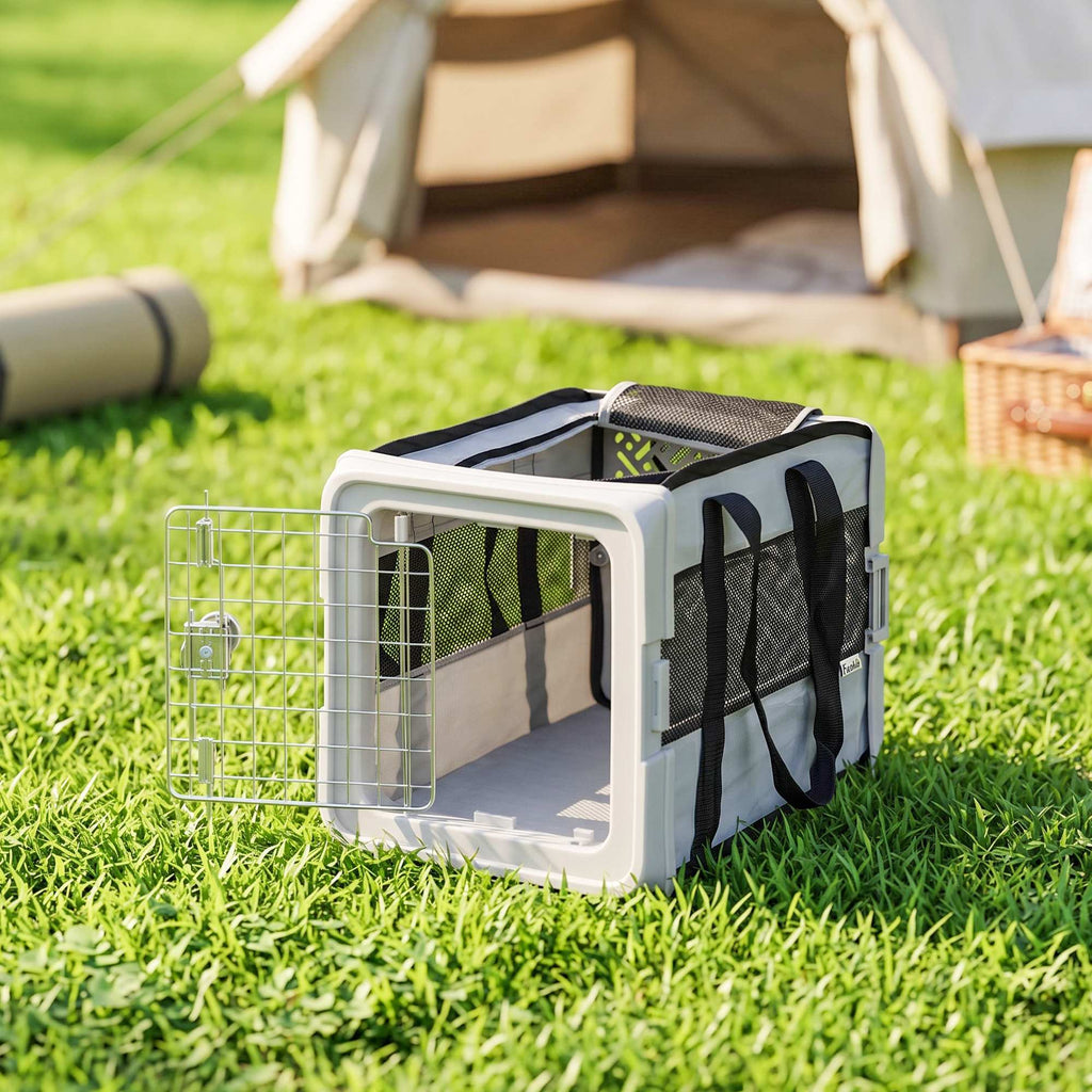 Foldable Pet Travel Carrier for Cats & Small Dogs – Up to 10 kg